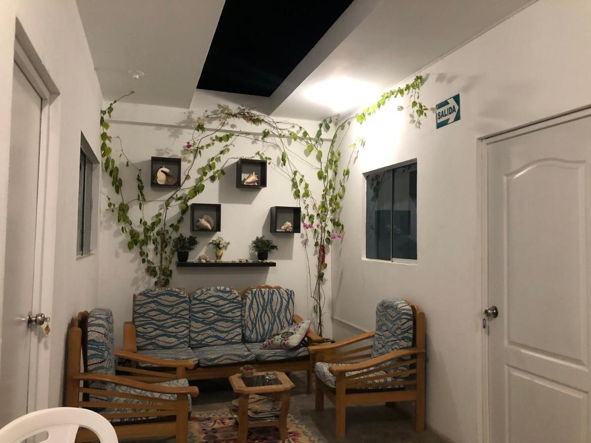 Buganvilia Paracas Buitenkant foto